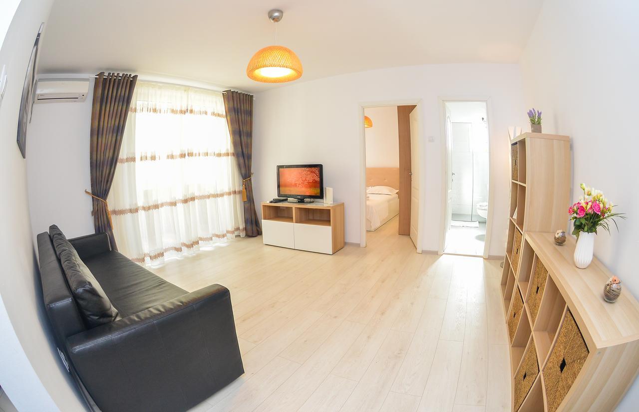 University Square Accommodation Bucureşti Ngoại thất bức ảnh
