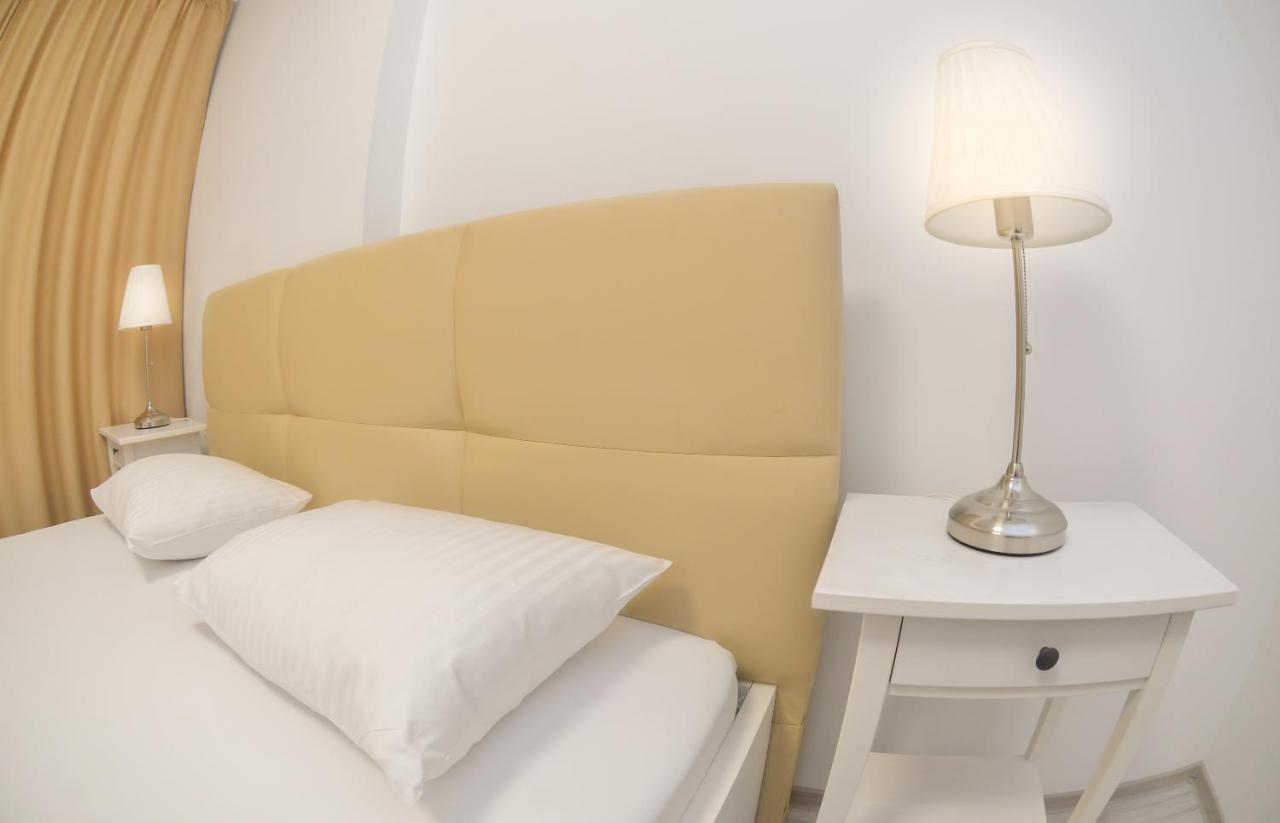 University Square Accommodation Bucureşti Ngoại thất bức ảnh