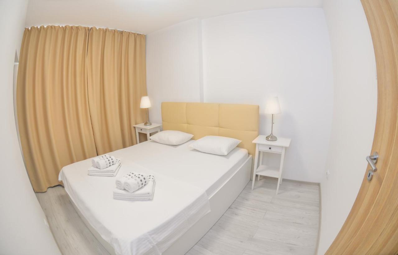 University Square Accommodation Bucureşti Ngoại thất bức ảnh
